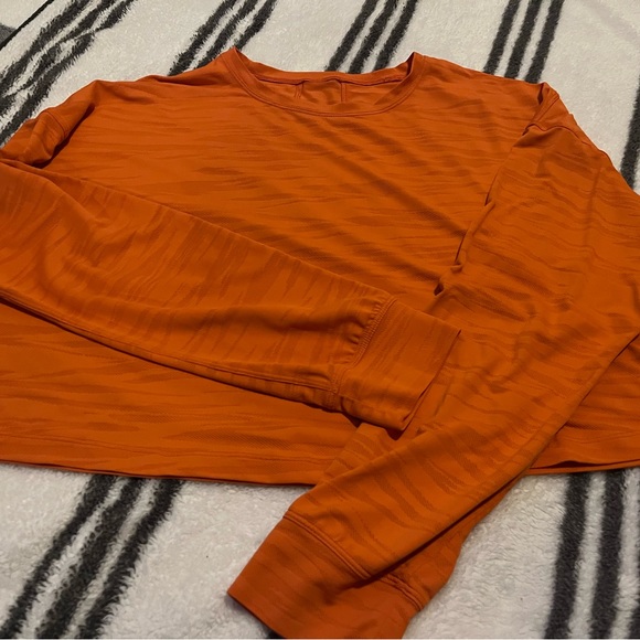 Lululemon Top - Picture 2 of 2